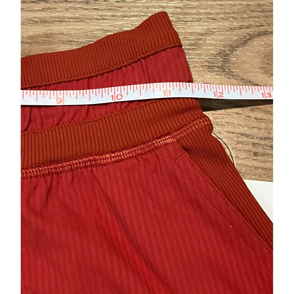 Lululemon Dance Studio High Rise Short 3.5 Autumn Red Size 0 NWT LW7CCGS